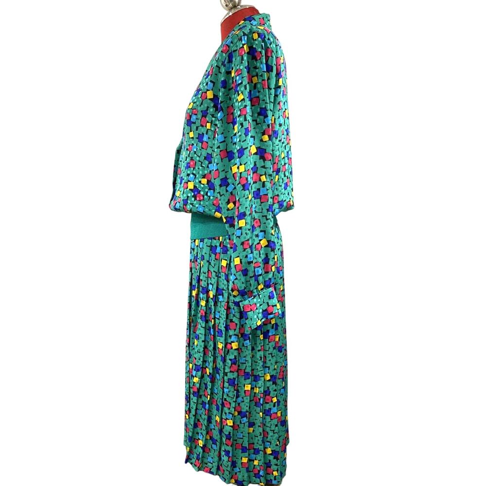 Vintage skirt set 1980’s US size 10 silky green polyester pleated skirt 2-pc - Picture 5 of 11